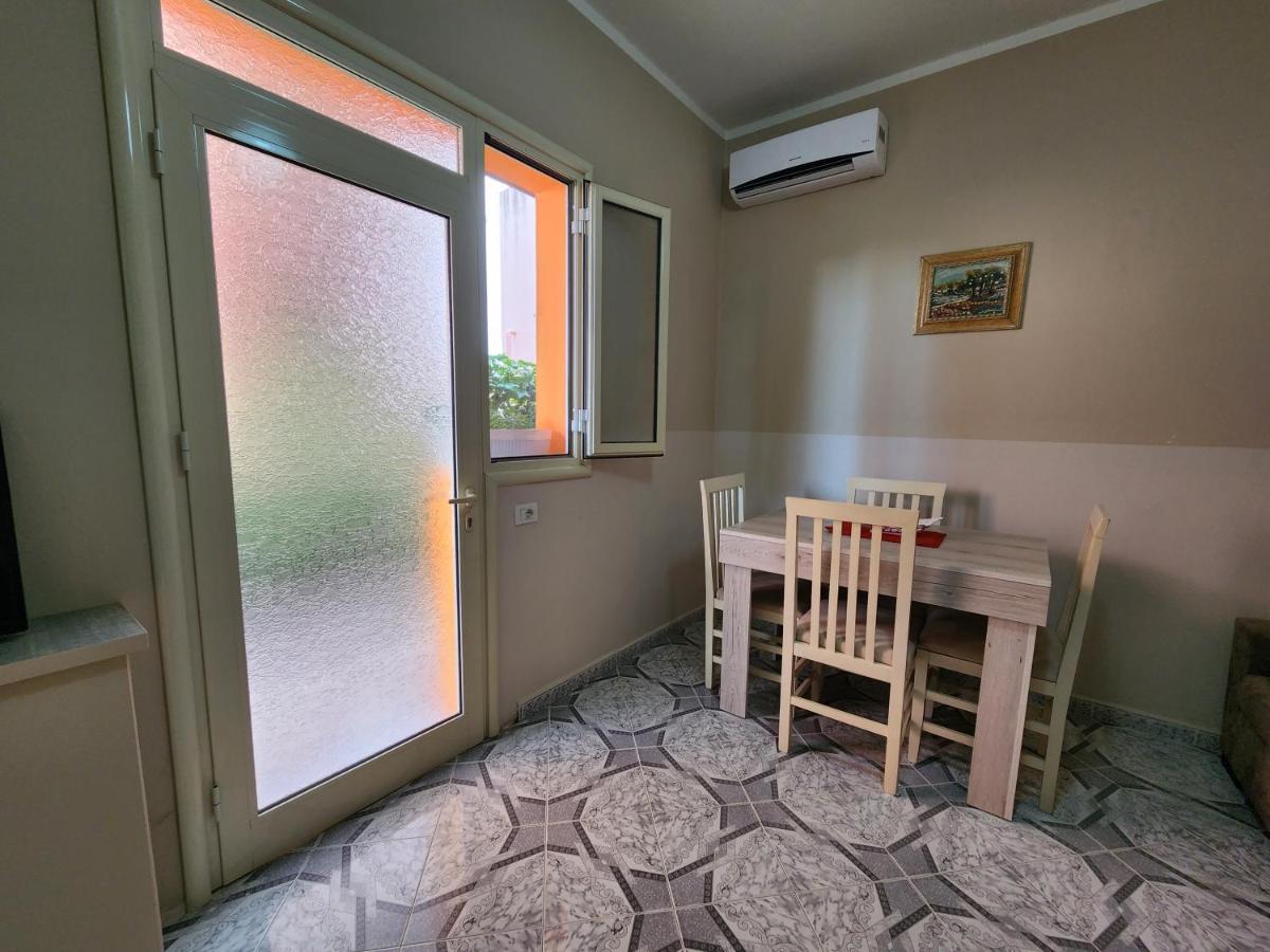 Villa Orange Vlore Exterior photo